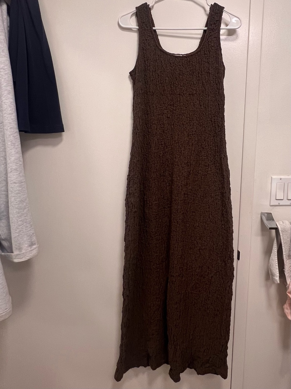Sleeveless Textured Brown dress